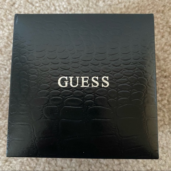 RARE ✨ GUESS Y2K Glam Watch Bracelet - Picture 3 of 12